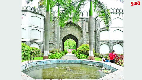 Rangin Darwaza