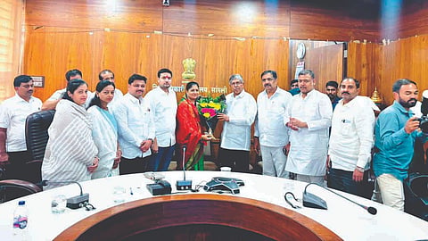 Sangli ZP: ५३ कोटींचा निधी पुन्हा आणा; अध्यक्ष, उपाध्यक्षांची पालकमंत्री यांच्याकडे मागणी