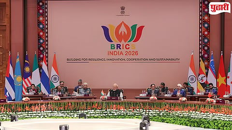 नवी दिल्ली येथे जारी करण्यात आलेल्या 'ब्रिक्स' (BRICS) नेत्यांच्या संयुक्त जाहीरनाम्यात जम्मू-काश्मीरमधील पहलगाम येथे एप्रिल २०२५ मध्ये झालेल्या भीषण दहशतवादी हल्ल्याचा तीव्र शब्दांत निषेध करण्यात आला आहे.