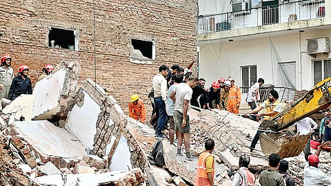 Delhi Hostel Collapse |