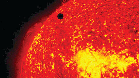 Venus vs Mercury |