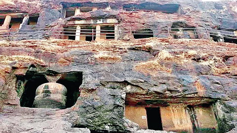 Gandharpale Caves |