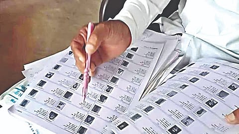 North Goa special voter registration drive-वंचित, नव्या पात्र मतदारांसाठी उत्तर गोव्यात विशेष नोंदणी मोहीम