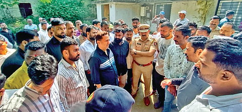 Satara Leopard Attack : न्हाळेवाडीच्या घटनेनंतर सातार्यात आक्रोश; मुलाचा मृतदेह न घेण्याचा पवित्रा