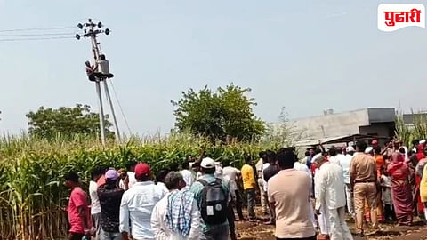 Shaktipeeth Highway : पंढरपूर तालुक्यात अंगावर डिझेल ओतून घेत विजेच्या खांबावर चढून रोखली शक्तिपीठ महामार्गाची मोजणी!