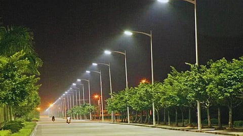 Sindhudurg News| स्मार्ट मीटर टेस्टिंगमुळे स्ट्रीटलाईट सुरू हाेण्यास विलंब!