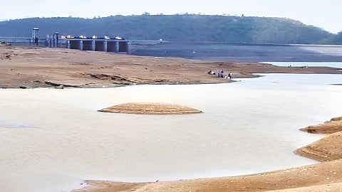 Solapur News : दहा महिन्यांसाठी पाण्याचा साठा राखीव
