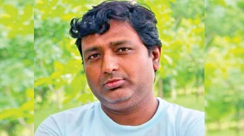 Doctor Dies of Electric Shock |