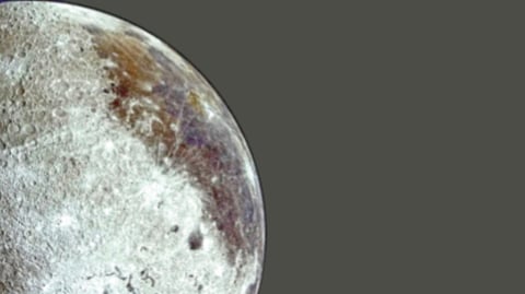 Strange Colours on Moon |