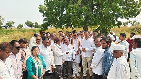 Washim News | वाशिम जिल्ह्यात काँग्रेस प्रदेशाध्यक्ष हर्षवर्धन सपकाळ यांची दुष्काळ पाहणी!
