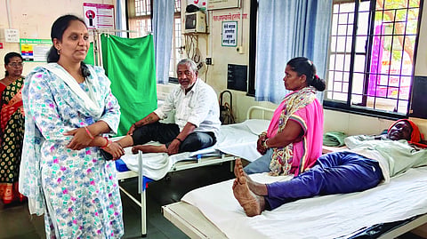 Sangli Stray Dog Attack : आष्ट्यात मोकाट कुत्र्याचा चौघांना चावा