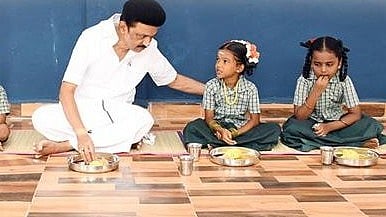 திருக்குவளையில் காலை உணவு திட்ட விரிவாக்கத்தை தொடங்கி வைத்த முதல்வர் ஸ்டாலின்