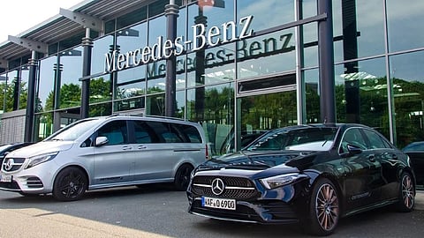 Mercedes Benz Showroom