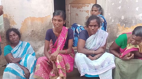 சோகத்தில் கிராம மக்கள்