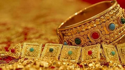 Gold jewel