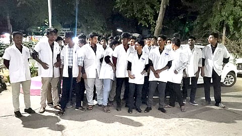 medical students போராட்டம்