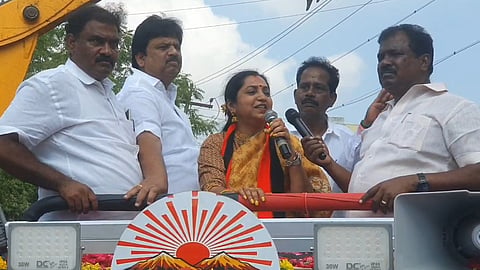 தமிழச்சி தங்கபாண்டியன்