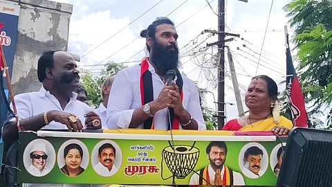சண்முக பாண்டியன்