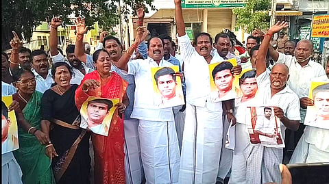 ADMK protest