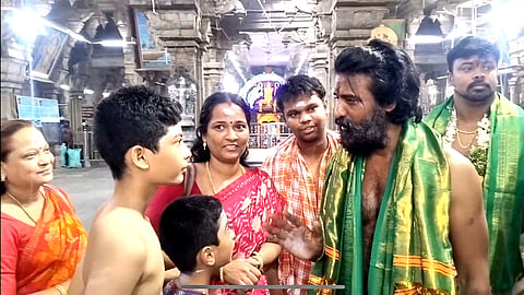 மாணவனுக்கு நடிகர் சூரி அறிவுரை