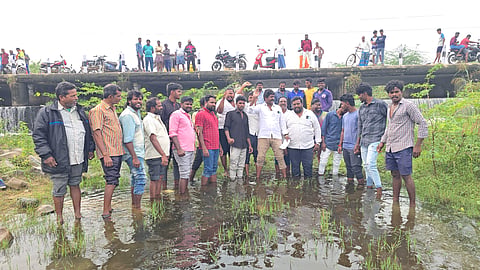 பொதுமக்கள் போராட்டம்