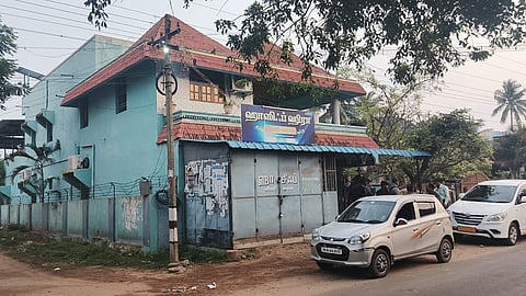 NIA அதிகாரிகள் அதிரடி சோதனை