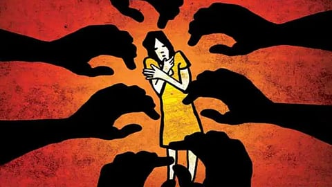 இஸ்ரேலிய பெண் கூட்டுப் பாலியல்