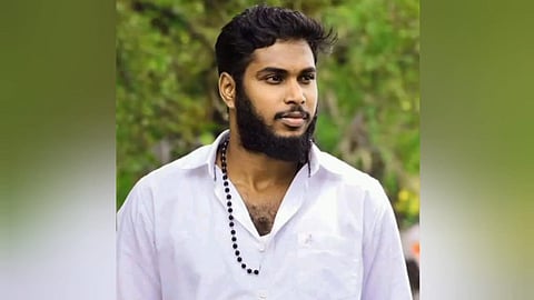 அதிமுக பிரமுகர் கைது