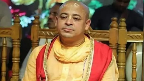 hindu monk chinmoy krishna das gets bail from bangladesh highcourt