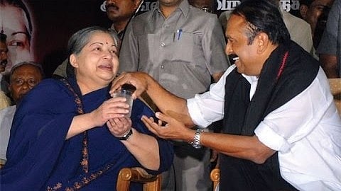 முன்னாள் முதலமைச்சர் ஜெயலலிதா, மதிமுக பொதுச்செயலாளர் வைகோ