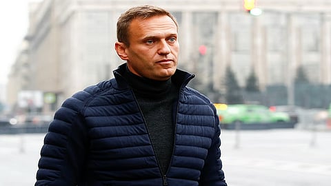 russia president putin critic alexei navaln was poisoned in jail his widow says