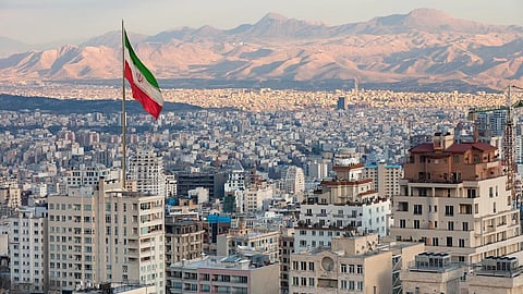 Iran fires missiles near US warships in Hormuz