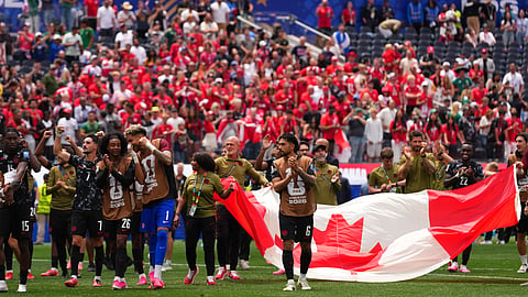 canada defeat south africa for 1-0 and moved round 16