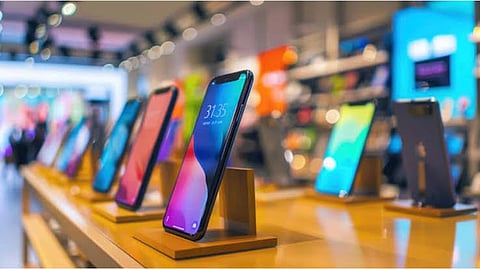 Memory Chip Shortage Pushes Smartphone Prices Higher