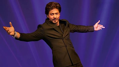 Shah Rukh Khan's Sweet Replay to his fan girl went viral