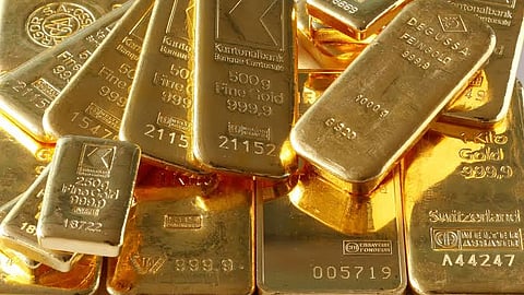 Will 1 Sovereign of Gold Hit ₹1.5 Lakh? War Threat Sparks Panic