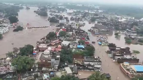 மந்தாகினி ஆற்றில் பெருவெள்ளம்