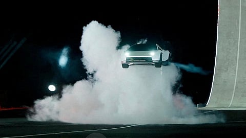 Elon Musk Unveils Flying Tesla: Reality Beats Cinema!