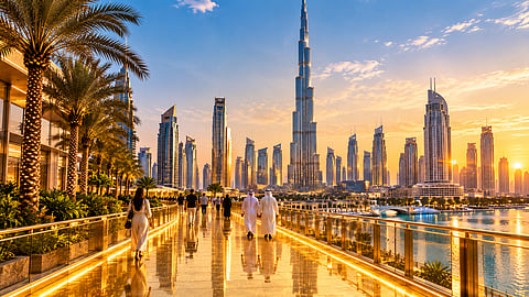 Dubai Plans Worlds Longest 24 Karat Gold Walkway