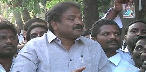 முதலமைச்சரின் கையைத் துண்டிக்கப்போவதாக பேசிய விவகாரம்: வி.பி. கலைராஜன் மீது வழக்குப்பதிவு