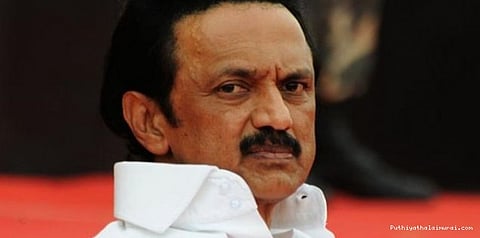 அதிமுக அணிகளை புனிதர்களாக்க வேண்டாம்: மு.க.ஸ்டாலின்