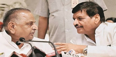 முலாயம் சிங் யாதவ் தலைமையில் புதிய கட்சி