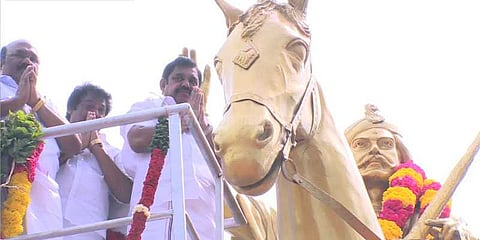 தீரன் சின்னமலைக்கு மரியாதை செலுத்திய முதலமைச்சர்
