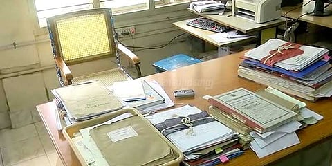 ஜாக்டோ ஜியோ போரட்டத்தால் வெறிச்சோடிய அரசு அலுவலகங்கள்
