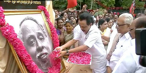 அண்ணாவின் 109வது பிறந்தநாள் விழா - திமுக சார்பில் மரியாதை