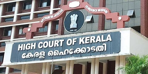 முல்லைப்பெரியாறு கால்வாயில் கழிவு நீர் கலப்பு: மாவட்ட ஆட்சியருக்கு நீதிமன்றம் நோட்டீஸ்