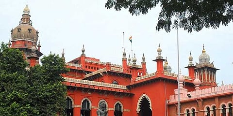 ஜெயலலிதா இல்லம் வழக்கு: அரசு பதிலளிக்க நீதிமன்றம் உத்தரவு