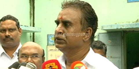 நீர்பிடிப்பு பகுதிகளில் போதிய மழை இல்லை: அமைச்சர் எஸ்.பி.வேலுமணி