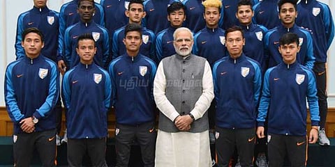 பிரதமருடன் உலகக்கோப்பையில் விளையாடிய வீரர்கள் சந்திப்பு