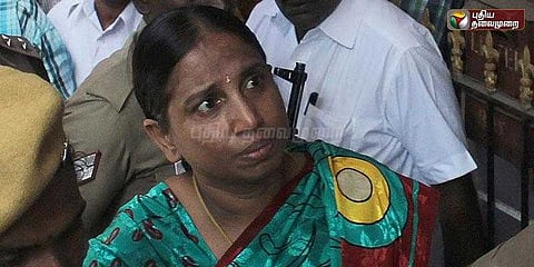 பரோல் வழங்கினால் வெளிநாடு தப்பிச்சென்றுவிடுவார் நளினி: தமிழக அரசு